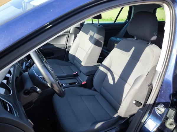 Volkswagen Golf 7 1,4TSI 90kW LED OSRAM 8xALU - foto 24