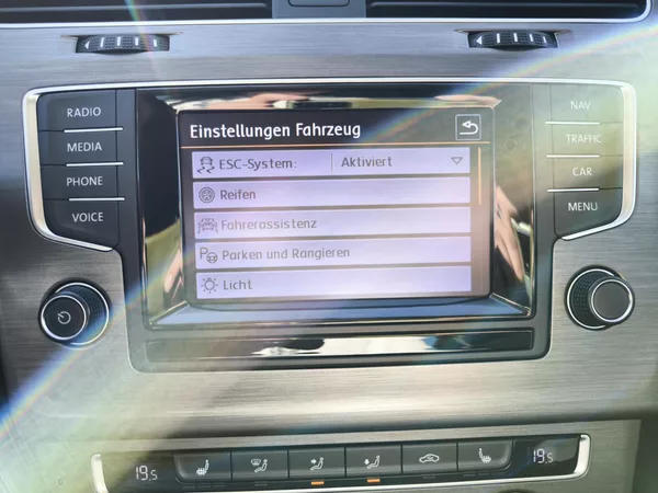 Volkswagen Golf 7 1,4TSI 90kW LED OSRAM 8xALU - foto 58