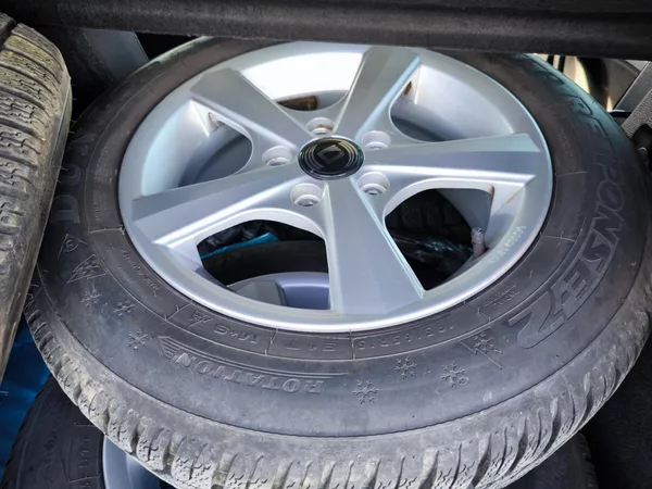 Volkswagen Golf 7 1,4TSI 90kW LED OSRAM 8xALU - foto 79