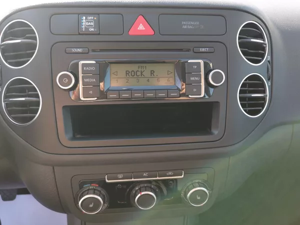 Volkswagen Golf Plus VI 1,6MPI BI FUEL LPG - foto 33