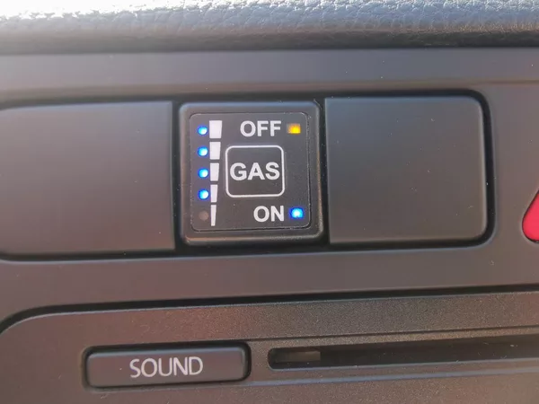 Volkswagen Golf Plus VI 1,6MPI BI FUEL LPG - foto 34