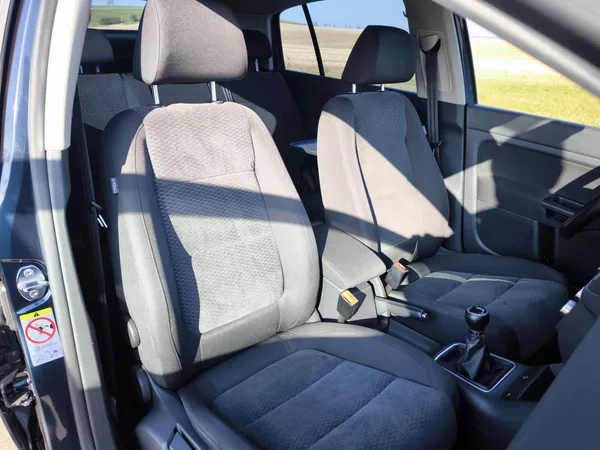 Volkswagen Golf Plus VI 1,6MPI 75kW SERVISKA 1MAJ. - foto 21