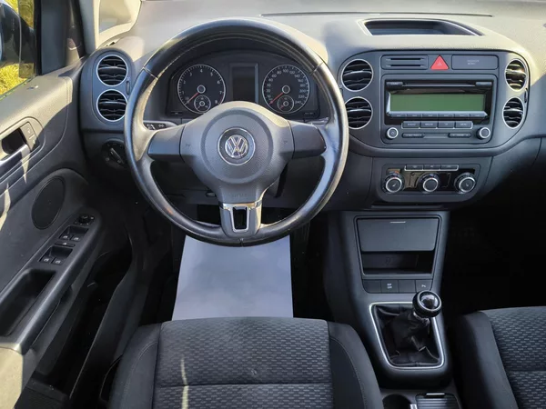 Volkswagen Golf Plus VI 1,6MPI 75kW SERVISKA 1MAJ. - foto 28