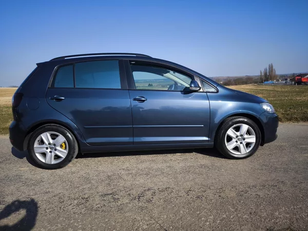 Volkswagen Golf Plus VI 1,6MPI 75kW SERVISKA 1MAJ. - foto 4