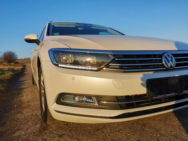 Volkswagen Passat 2,0TDI 110kW VIRTUAL LED 1MAJ - foto 10