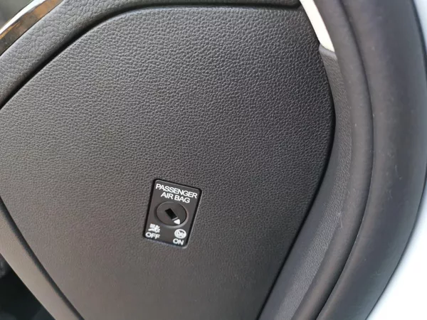 Volkswagen Passat 2,0TDI 110kW VIRTUAL LED 1MAJ - foto 31