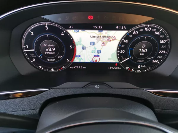 Volkswagen Passat 2,0TDI 110kW VIRTUAL LED 1MAJ - foto 48