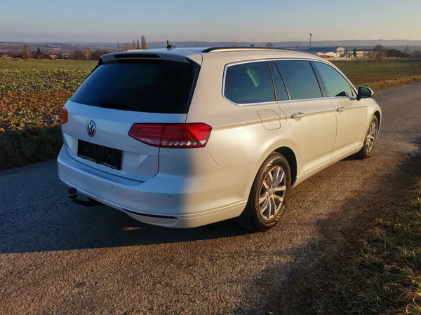 Volkswagen Passat 2,0TDI 110kW VIRTUAL LED 1MAJ - foto 5