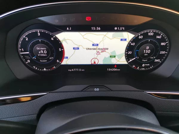 Volkswagen Passat 2,0TDI 110kW VIRTUAL LED 1MAJ - foto 54
