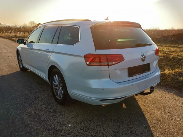 Volkswagen Passat 2,0TDI 110kW VIRTUAL LED 1MAJ - foto 7