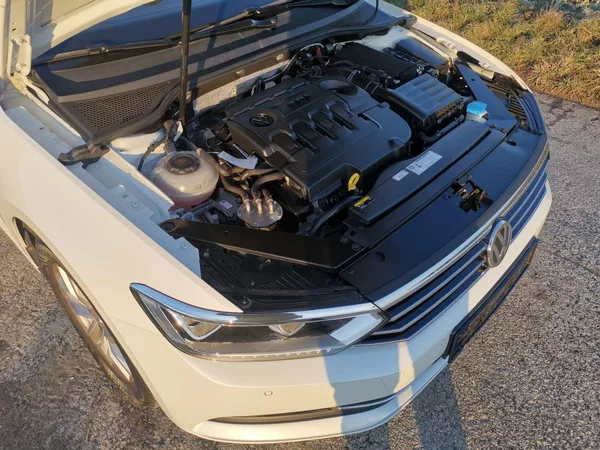 Volkswagen Passat 2,0TDI 110kW VIRTUAL LED 1MAJ - foto 72