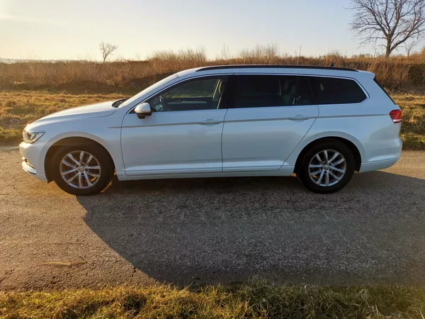 Volkswagen Passat 2,0TDI 110kW VIRTUAL LED 1MAJ - foto 8