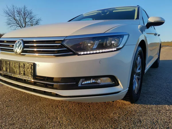 Volkswagen Passat 2,0TDI 110kW VIRTUAL LED 1MAJ - foto 9