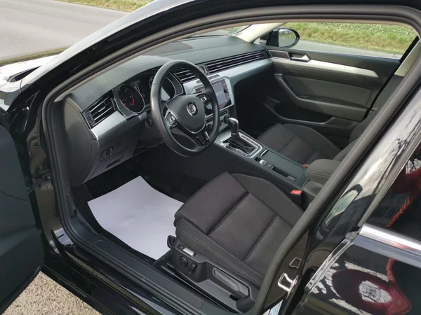 Volkswagen Passat 2,0TDI DSG110kW ACC MATRIX LED - foto 15