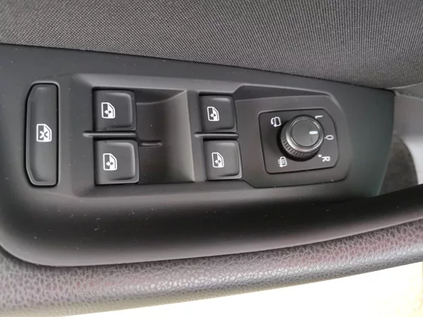 Volkswagen Passat 2,0TDI DSG110kW ACC MATRIX LED - foto 17
