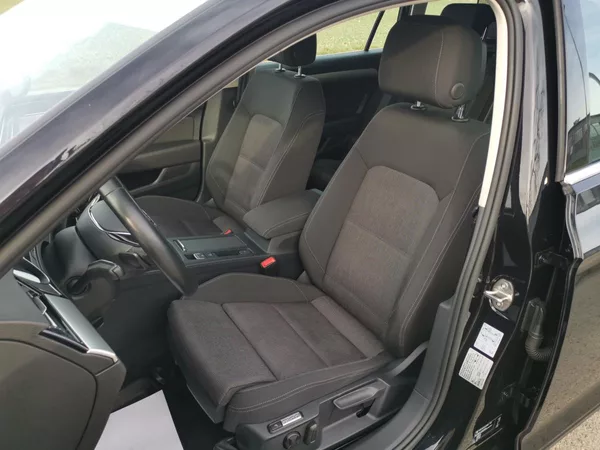 Volkswagen Passat 2,0TDI DSG110kW ACC MATRIX LED - foto 18