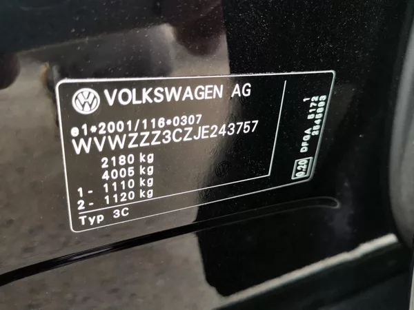 Volkswagen Passat 2,0TDI DSG110kW ACC MATRIX LED - foto 23