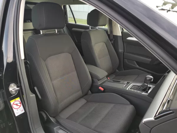 Volkswagen Passat 2,0TDI DSG110kW ACC MATRIX LED - foto 27