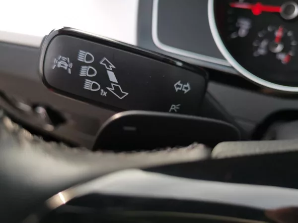 Volkswagen Passat 2,0TDI DSG110kW ACC MATRIX LED - foto 41