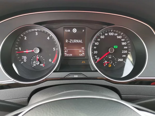 Volkswagen Passat 2,0TDI DSG110kW ACC MATRIX LED - foto 48