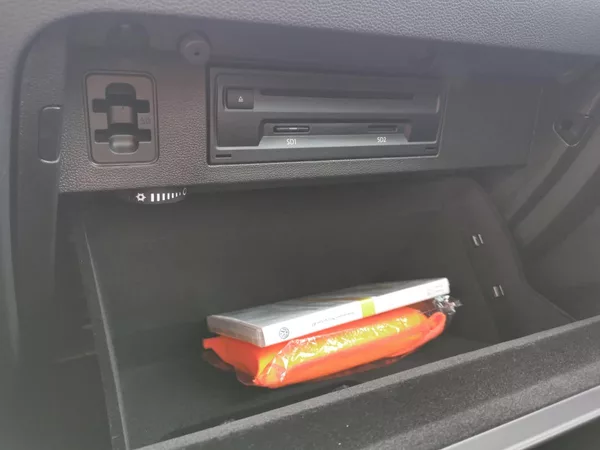 Volkswagen Passat 2,0TDI DSG110kW ACC MATRIX LED - foto 63