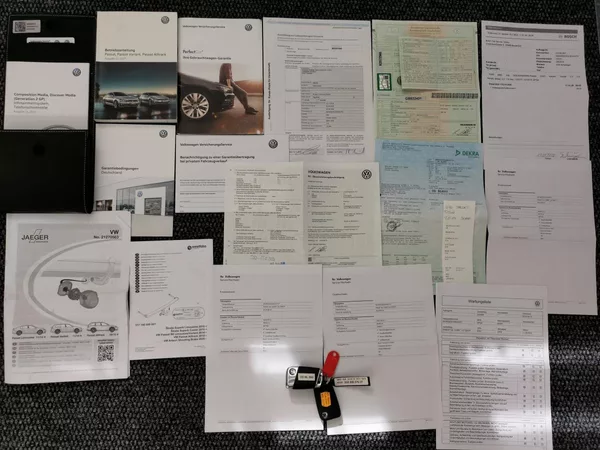 Volkswagen Passat 2,0TDI DSG110kW ACC MATRIX LED - foto 86