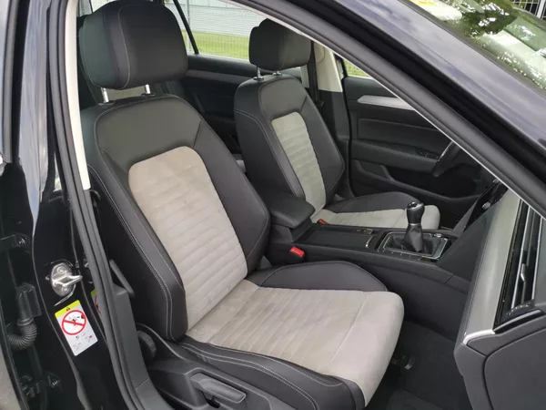 Volkswagen Passat HIGHLINE*110KW*LED*ALCANTARA* - foto 33