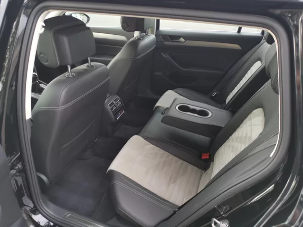 Volkswagen Passat HIGHLINE*110KW*LED*ALCANTARA* - foto 39