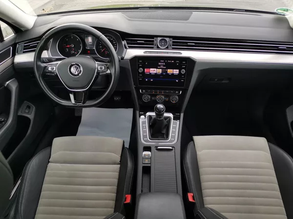 Volkswagen Passat HIGHLINE*110KW*LED*ALCANTARA* - foto 44
