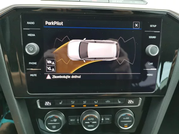Volkswagen Passat HIGHLINE*110KW*LED*ALCANTARA* - foto 49