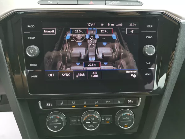 Volkswagen Passat HIGHLINE*110KW*LED*ALCANTARA* - foto 64