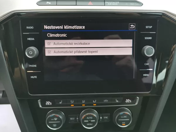 Volkswagen Passat HIGHLINE*110KW*LED*ALCANTARA* - foto 65