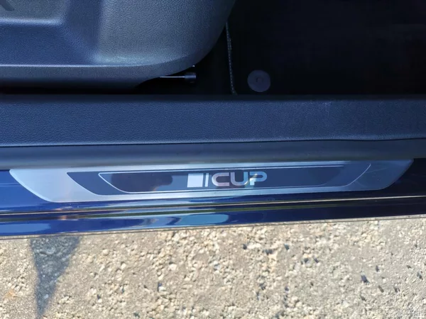 Volkswagen Tiguan 2,0TDI 130kW DSG ICUP 4x4 1MAJ - foto 26