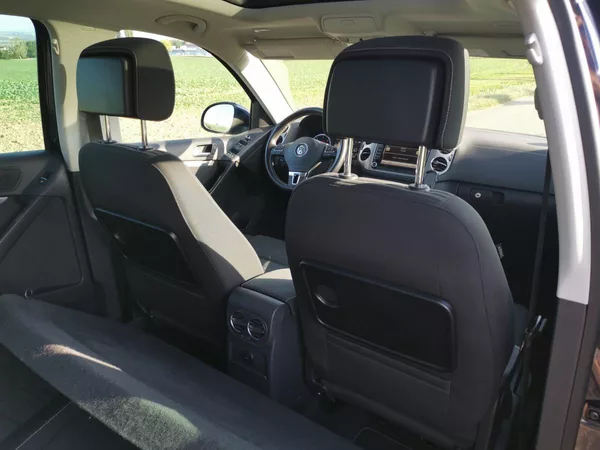 Volkswagen Tiguan 2,0TDI 130kW DSG ICUP 4x4 1MAJ - foto 33