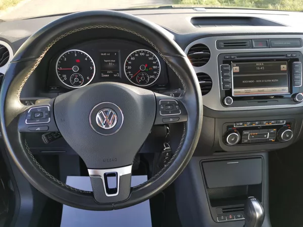 Volkswagen Tiguan 2,0TDI 130kW DSG ICUP 4x4 1MAJ - foto 46