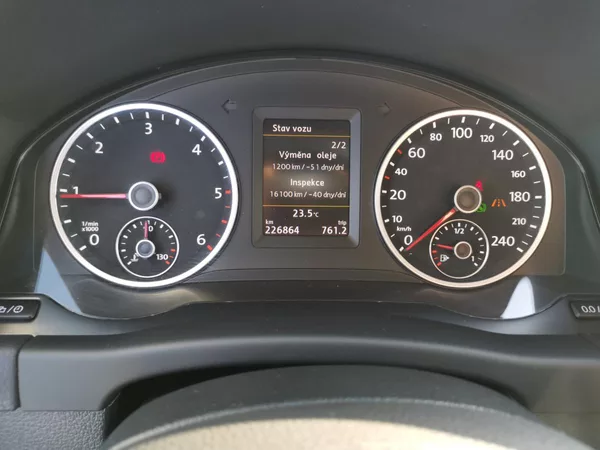 Volkswagen Tiguan 2,0TDI 130kW DSG ICUP 4x4 1MAJ - foto 54