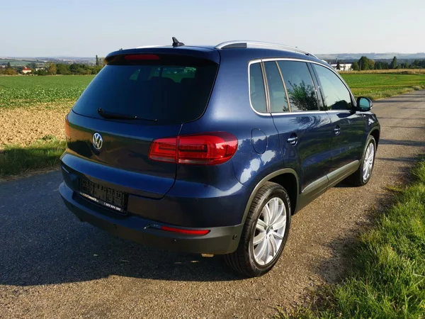 Volkswagen Tiguan 2,0TDI 130kW DSG ICUP 4x4 1MAJ - foto 6