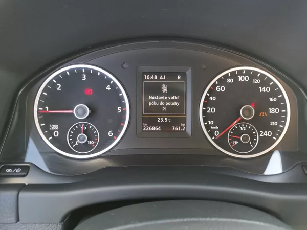 Volkswagen Tiguan 2,0TDI 130kW DSG ICUP 4x4 1MAJ - foto 69