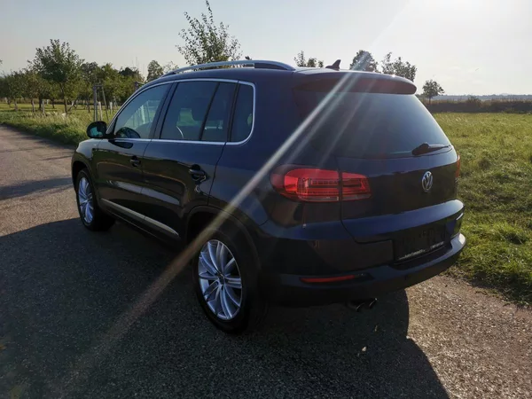 Volkswagen Tiguan 2,0TDI 130kW DSG ICUP 4x4 1MAJ - foto 8