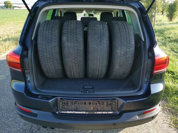 Volkswagen Tiguan 2,0TDI 130kW DSG ICUP 4x4 1MAJ - foto 81