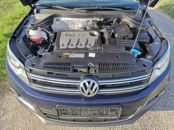 Volkswagen Tiguan 2,0TDI 130kW DSG ICUP 4x4 1MAJ - foto 85