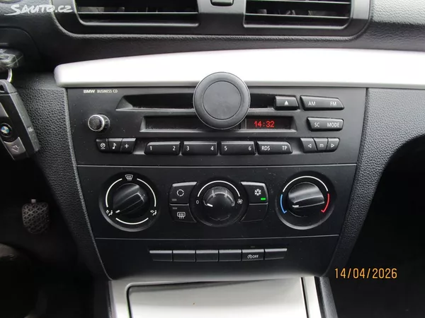 BMW Řada 1 2,0 - 90KW-NOVÁ STK+OLEJ - foto 18