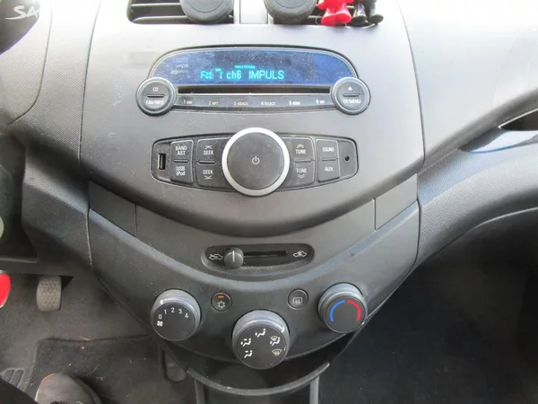 Chevrolet Spark 1,0 - 50KW - NOVÁ STK - foto 12