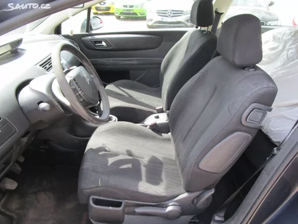 Citroën C4 1,6 - 88KW - NOVÁ STK+OLEJ - foto 9