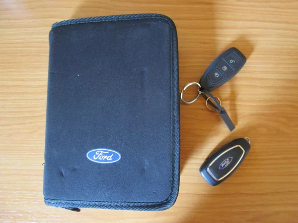 Ford C-MAX 1,5-110KW-KOUPEN V ČR - foto 15