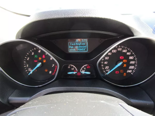 Ford Kuga 1,6-110KW-NOVÉ ROZVODY+OLEJ - foto 16