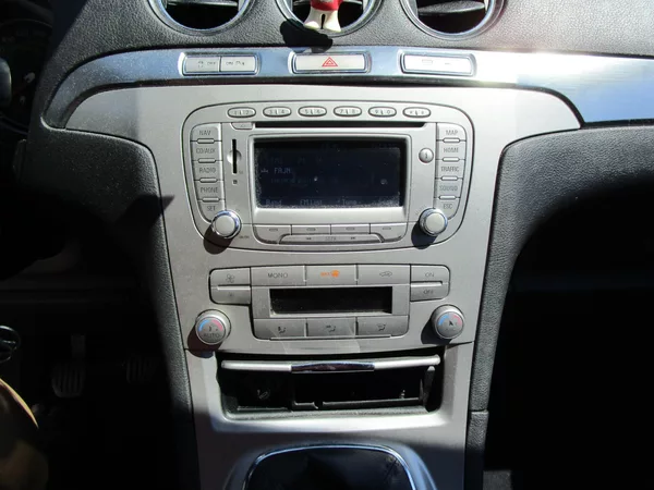Ford S-MAX 1,8D-92KW-NOVÁ BATERIE - foto 11