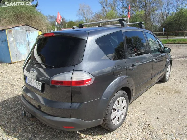 Ford S-MAX 2,0TDCi-96KW-AUTOMAT - foto 12