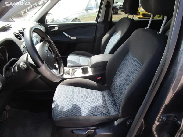 Ford S-MAX 2,0TDCi-96KW-AUTOMAT - foto 13