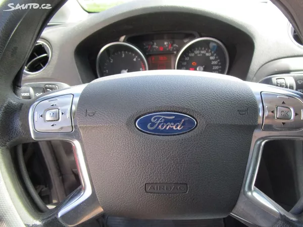 Ford S-MAX 2,0TDCi-96KW-AUTOMAT - foto 21